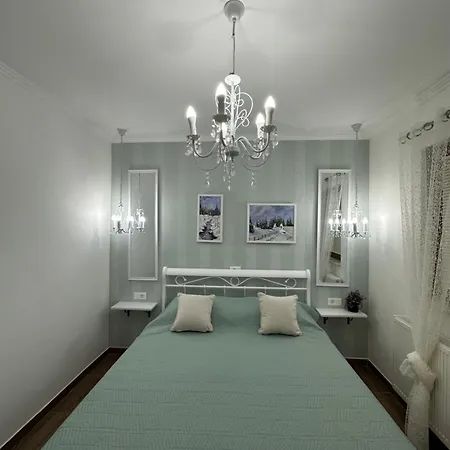 Lana Apartment *
